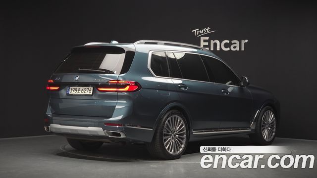 BMW X7 (G07) xDrive 40i Design Pure Excellence 6-Seater 2023 — фото 2