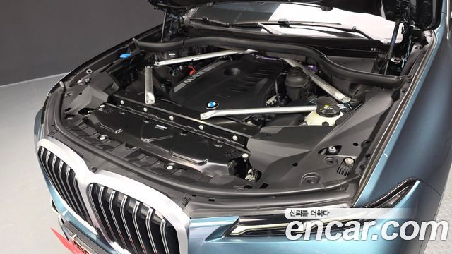 BMW X7 (G07) xDrive 40i Design Pure Excellence 6-Seater 2023 — фото 6