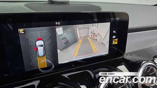 Mercedes-Benz GLB-Class (X247) GLB200 d 2021 — фото 15