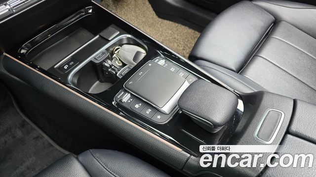 Mercedes-Benz GLB-Class (X247) GLB200 d 2021 — фото 17