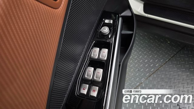 KG Mobility (SsangYong) Tivoli Armor Gear Edition 2WD 2018 — фото 17