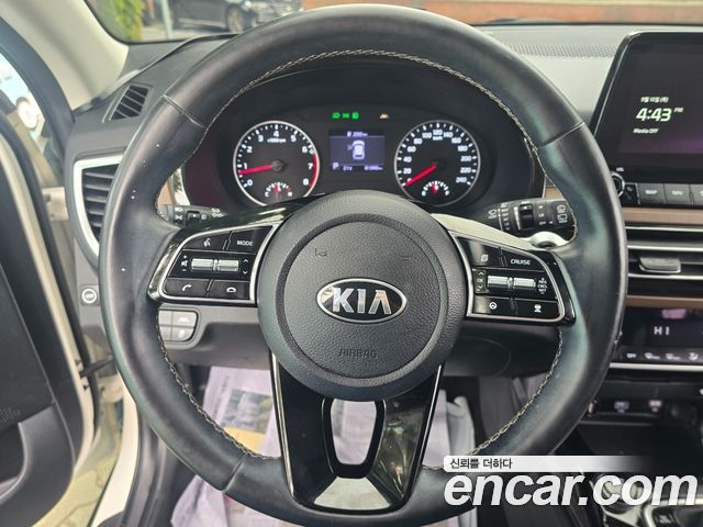 Kia Seltos Gasoline 1.6 Turbo 2WD Signature 2021 — фото 18