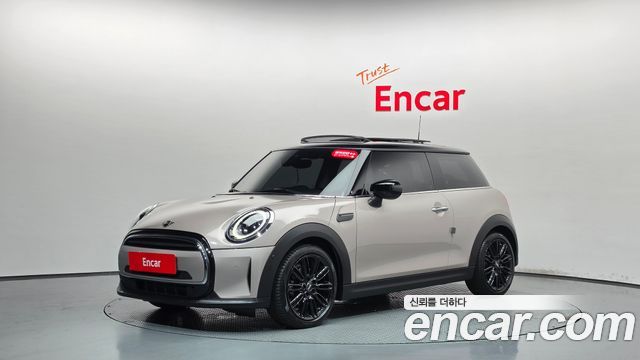 MINI Cooper Classic Plus 3rd 2024 — фото 11
