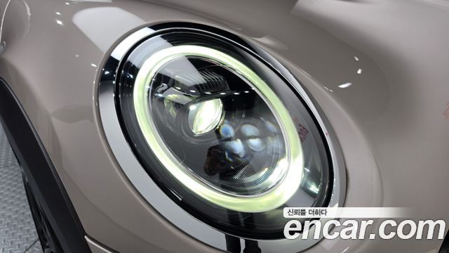 MINI Cooper Classic Plus 3rd 2024 — фото 28