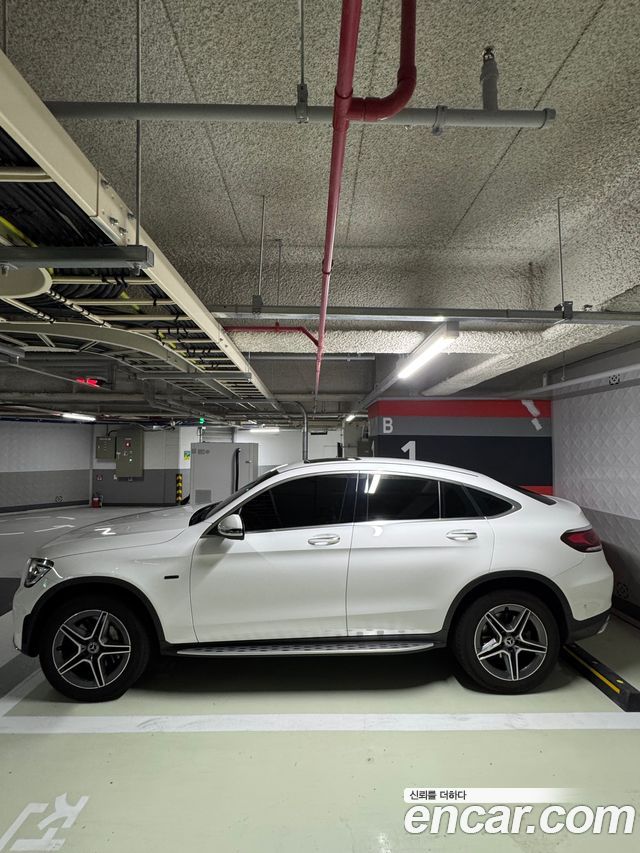 Mercedes-Benz GLC-Class (X253) GLC300e 4MATIC Coupe 2020 — фото 3
