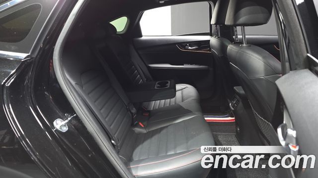 Kia K3 (II) 1.6 Turbo GT 5Door Signature 2024 — фото 12