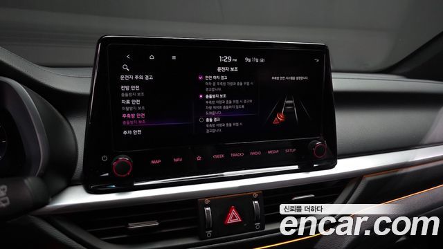 Kia K3 (II) 1.6 Turbo GT 5Door Signature 2024 — фото 15