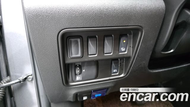 Renault Korea QM6 2.0 LPe RE Signature 2WD 2021 — фото 18