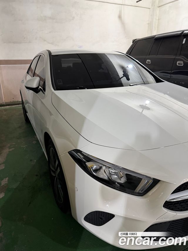 Mercedes-Benz A-Class (W177) A220 Sedan
