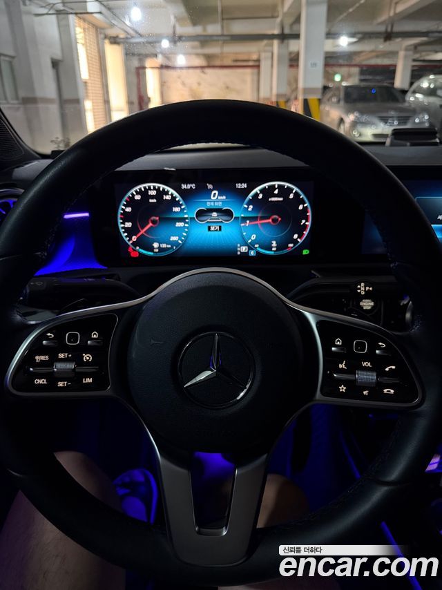 Mercedes-Benz A-Class (W177) A220 Sedan 2021 — фото 15