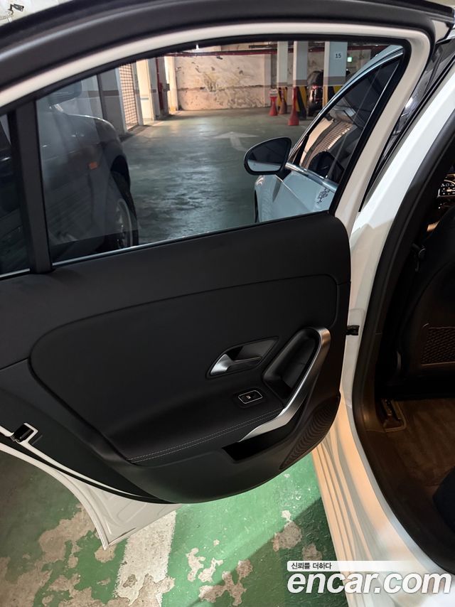 Mercedes-Benz A-Class (W177) A220 Sedan 2021 — фото 16