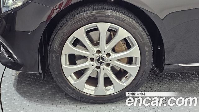 Mercedes-Benz E-Class (W213) E300 Exclusive 2019 — фото 5