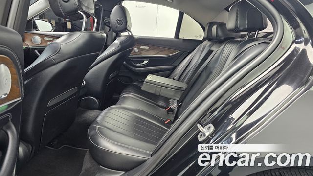 Mercedes-Benz E-Class (W213) E300 Exclusive 2019 — фото 12