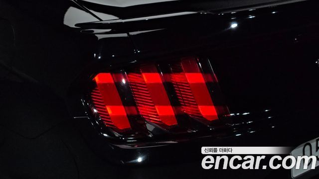Ford Mustang GT Coupe 2015 — фото 23