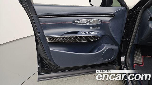Genesis GV70 2.5T Gasoline AWD 2021 — фото 24