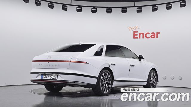 Hyundai Grandeur Hybrid (GN7) Exclusive 2023 — фото 2
