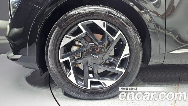 Kia Sportage (V) Gasoline 1.6 Turbo 2WD Signature 2023 — фото 5
