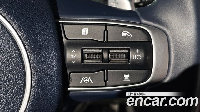 Kia Sportage (V) Gasoline 1.6 Turbo 2WD Signature 2023 — фото 17