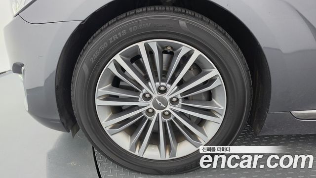 Genesis EQ900 3.8 GDI AWD Luxury 2016 — фото 5