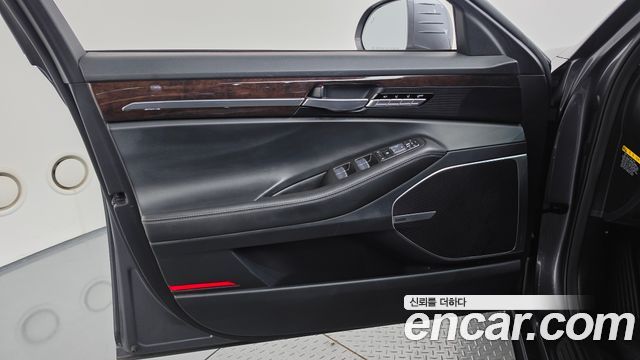 Genesis EQ900 3.8 GDI AWD Luxury 2016 — фото 30