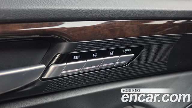 Genesis EQ900 3.8 GDI AWD Luxury 2016 — фото 43