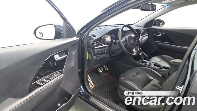 Kia Niro Noblesse 2020 — фото 10