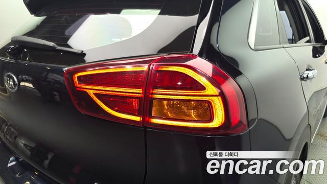 Kia Niro Noblesse 2020 — фото 23