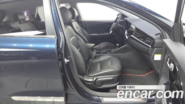 Kia Niro Noblesse 2020 — фото 26