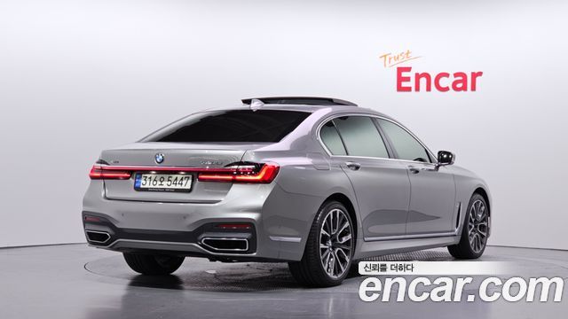 BMW 7 Series (G11) 740Li xDrive M Sport Package 2021 — фото 2