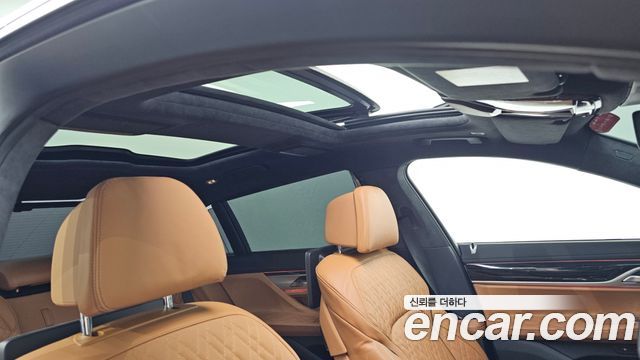 BMW 7 Series (G11) 740Li xDrive M Sport Package 2021 — фото 21