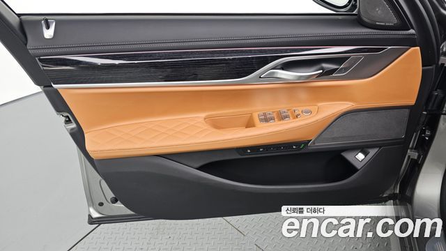 BMW 7 Series (G11) 740Li xDrive M Sport Package 2021 — фото 30