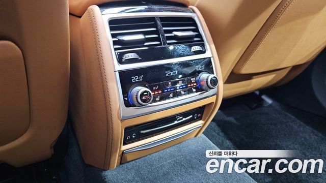 BMW 7 Series (G11) 740Li xDrive M Sport Package 2021 — фото 39