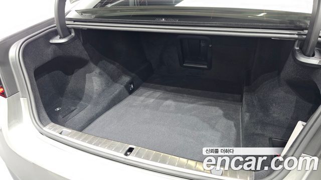 BMW 7 Series (G11) 740Li xDrive M Sport Package 2021 — фото 44