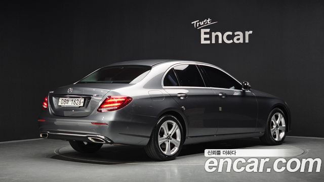 Mercedes-Benz E-Class (W213) E200 Avantgarde 2018 — фото 2