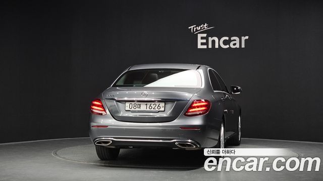 Mercedes-Benz E-Class (W213) E200 Avantgarde 2018 — фото 4