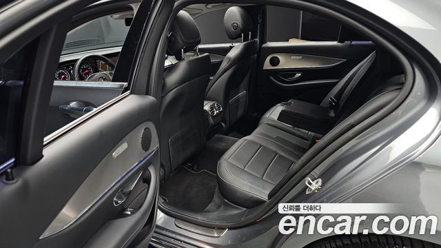 Mercedes-Benz E-Class (W213) E200 Avantgarde 2018 — фото 12