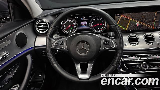 Mercedes-Benz E-Class (W213) E200 Avantgarde 2018 — фото 13