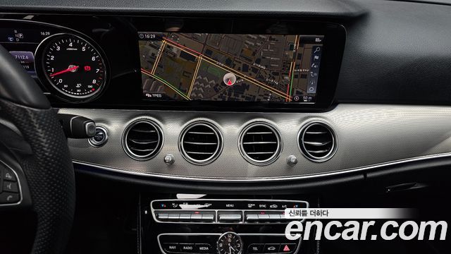 Mercedes-Benz E-Class (W213) E200 Avantgarde 2018 — фото 14