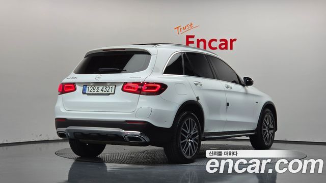 Mercedes-Benz GLC-Class (X253) GLC300e 4MATIC 2021 — фото 2