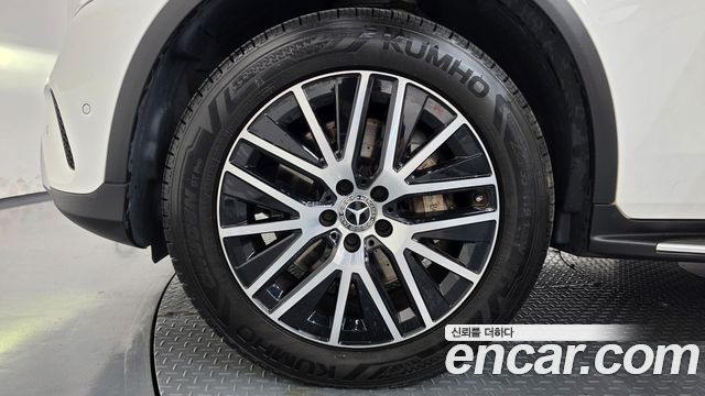Mercedes-Benz GLC-Class (X253) GLC300e 4MATIC 2021 — фото 5