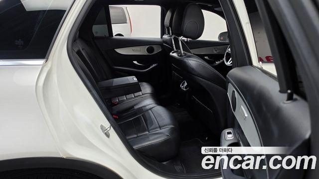 Mercedes-Benz GLC-Class (X253) GLC300e 4MATIC 2021 — фото 11