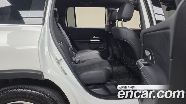 Mercedes-Benz GLB-Class (X247) GLB200 d 2022 — фото 11
