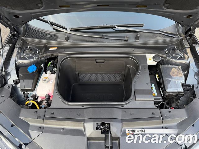 Hyundai Ioniq 6 Long Range Exclusive + 2025 — фото 10