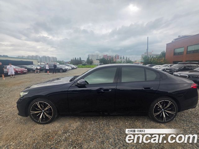 BMW 5 Series (G60) 530i xDrive M Sport 2026 — фото 3