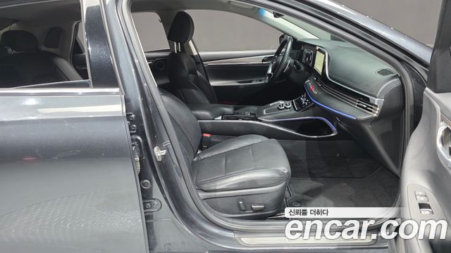 Hyundai Grandeur (IG) 2.5 Premium Choice 2020 — фото 15