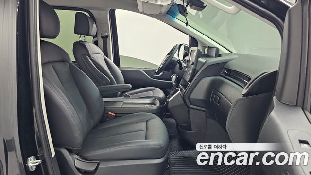 Hyundai Staria Cargo 5-Seater Modern 2023 — фото 11