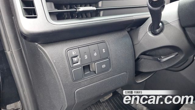 Hyundai Staria Cargo 5-Seater Modern 2023 — фото 16