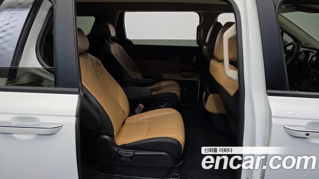 Kia Carnival (IV) Diesel 9-Seater Prestige 2023 — фото 12