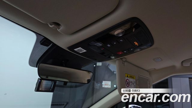 Kia Carnival (IV) Diesel 9-Seater Prestige 2023 — фото 18