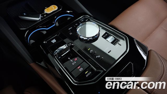 BMW 5 Series (G60) 530e xDrive M Sport Pro 2025 — фото 9